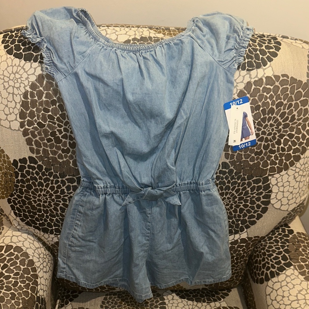 Gap kids, NWT, 10-12, light wash, light weight soft jean romper
